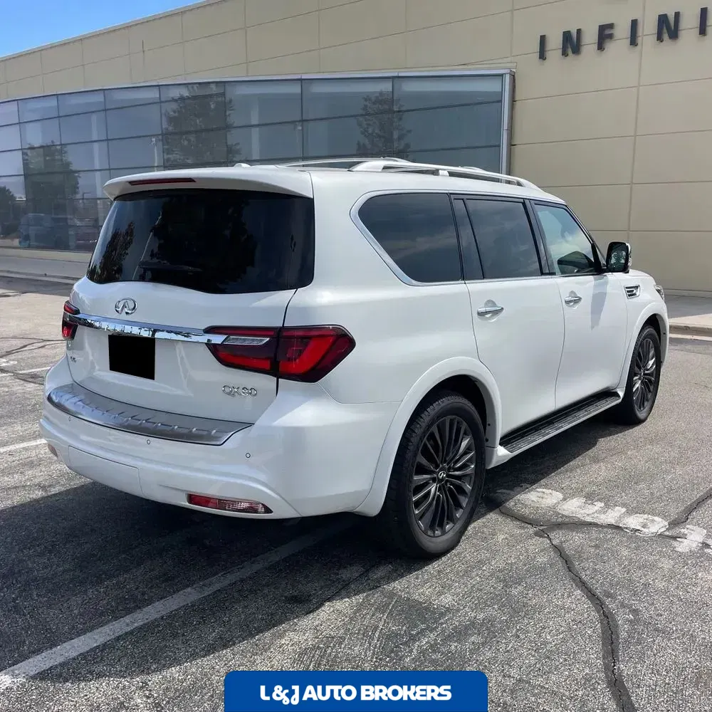 2024 INFINITI QX80 Premium Select