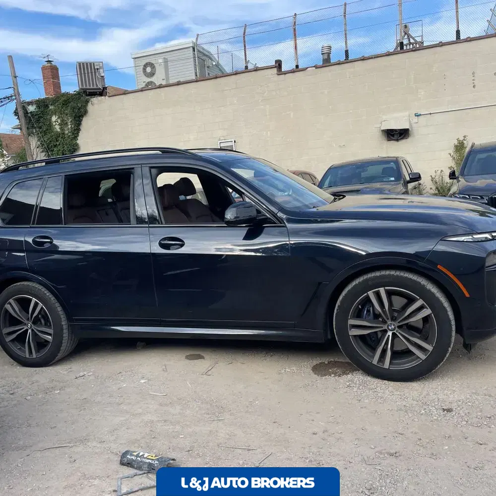 2024 BMW X7 XDrive40i