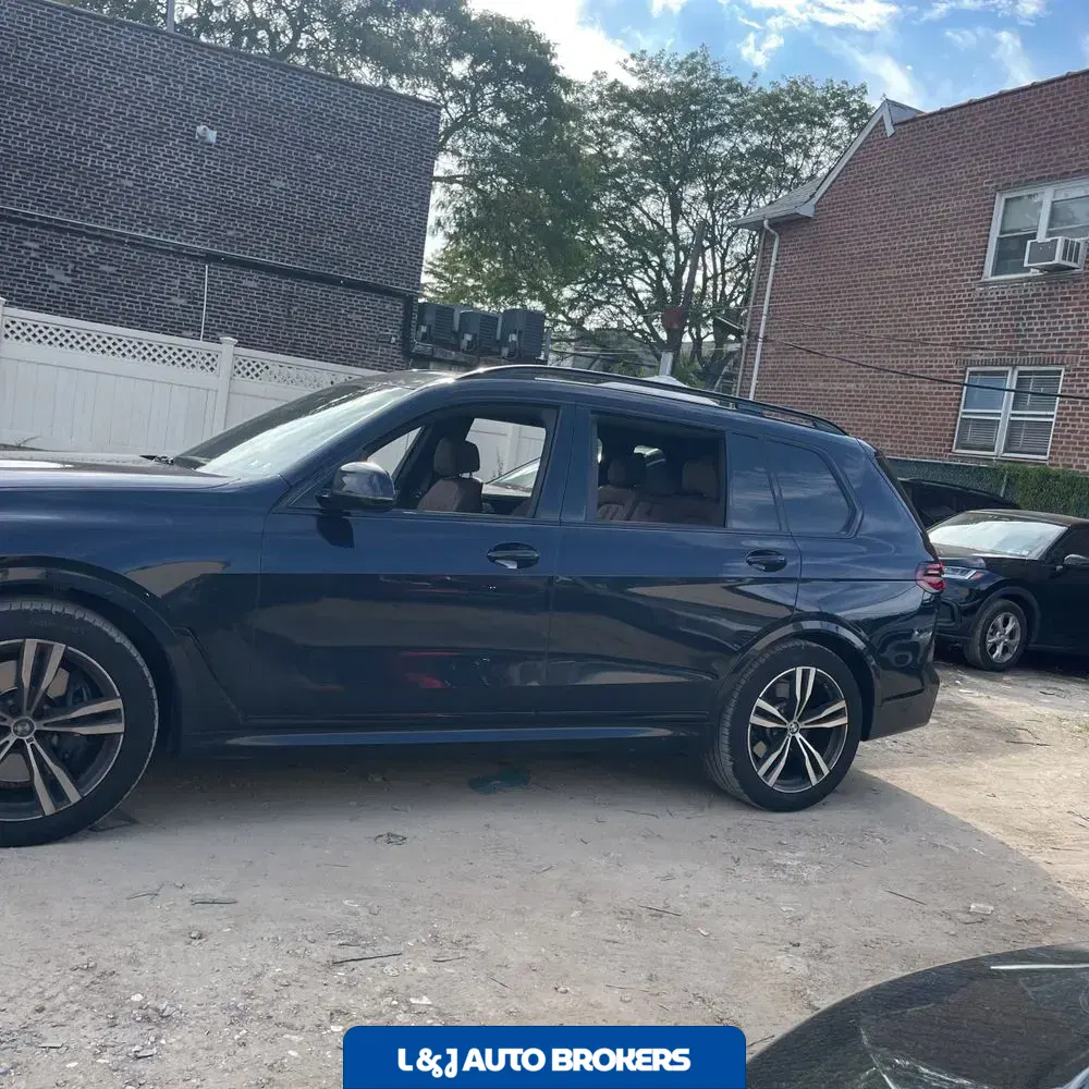 2024 BMW X7 XDrive40i