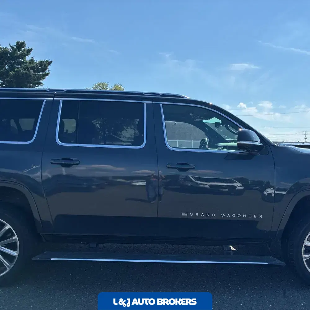 2023 Jeep Grand Wagoneer L Series II