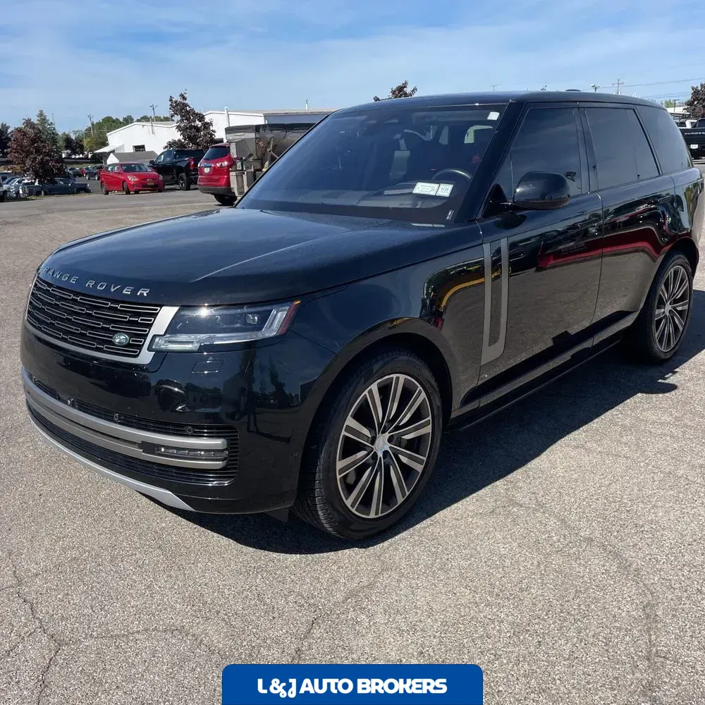 2023 Land Rover Range Rover P530 SE