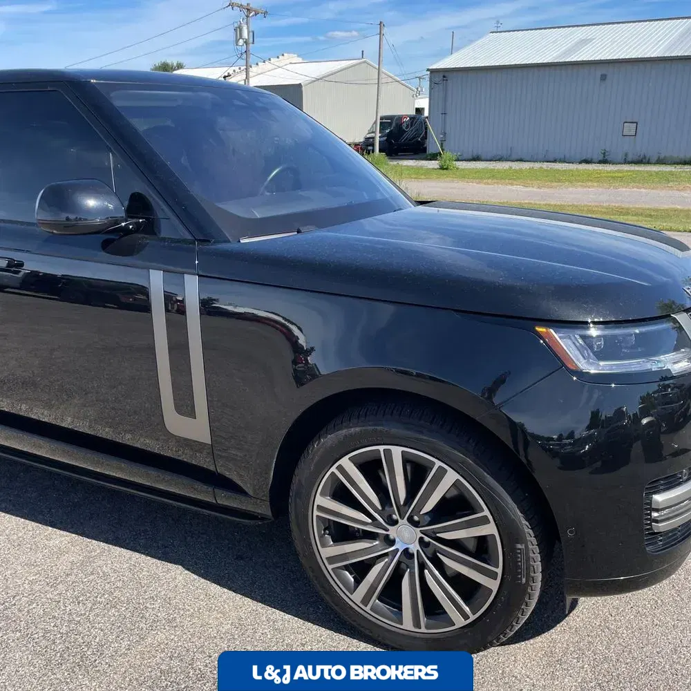2023 Land Rover Range Rover P530 SE