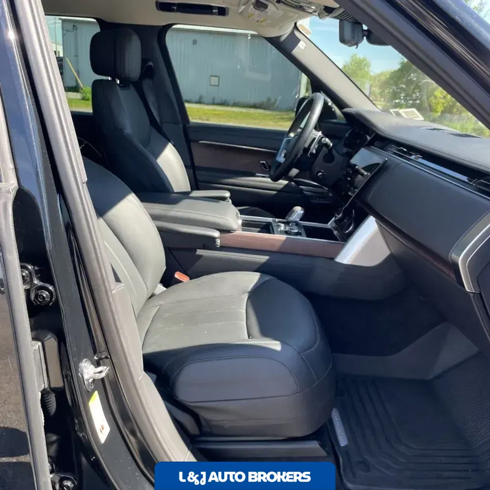 2023 Land Rover Range Rover P530 SE