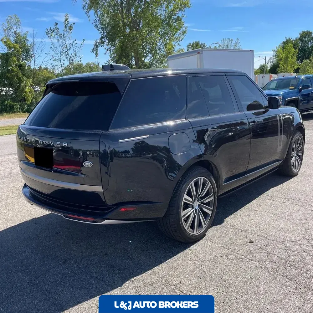 2023 Land Rover Range Rover P530 SE