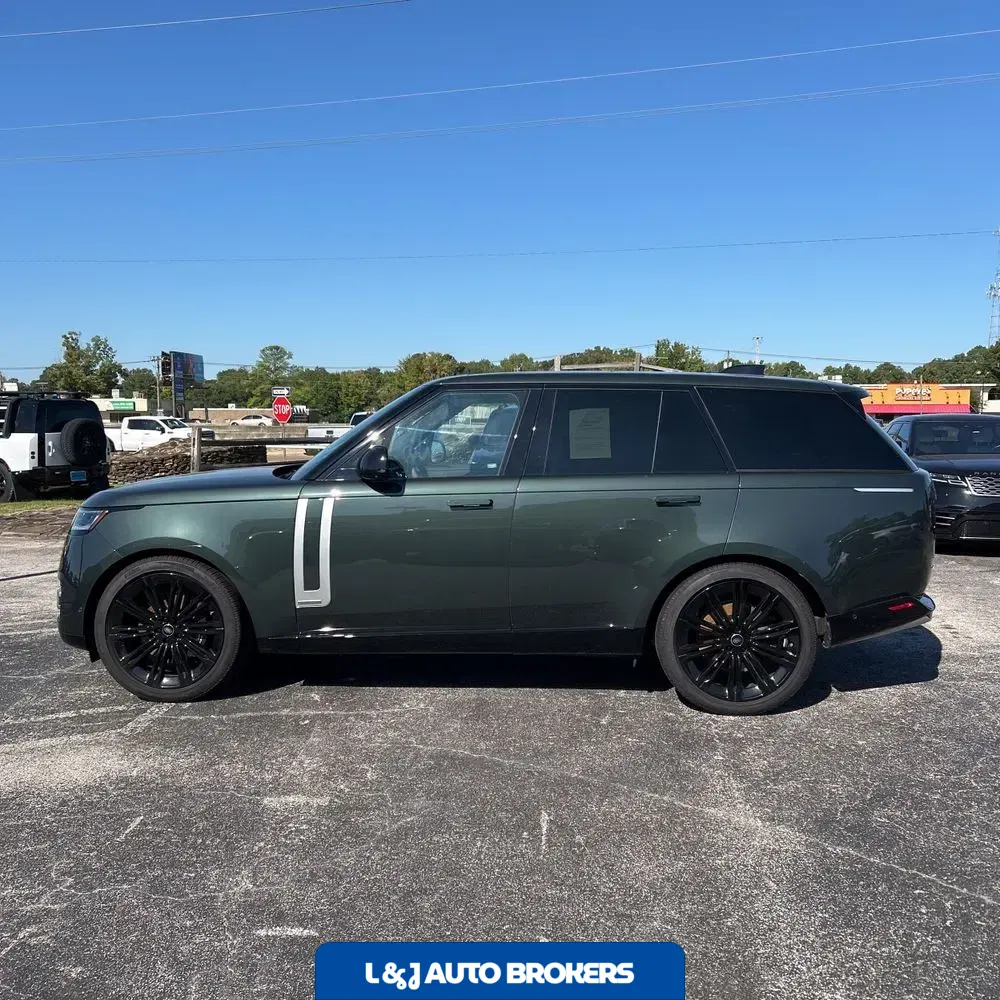 2025 Land Rover Range Rover Autobiography P530