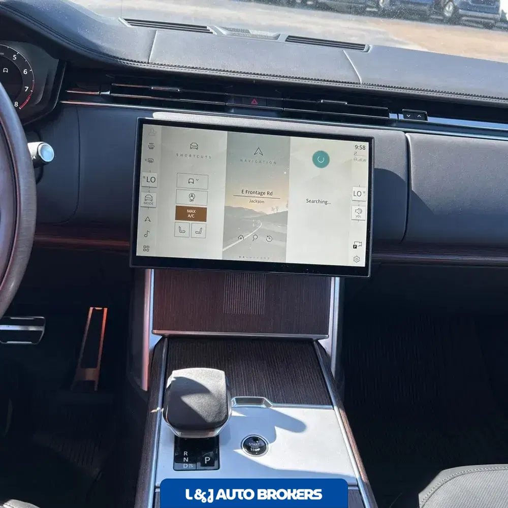 2025 Land Rover Range Rover Autobiography P530