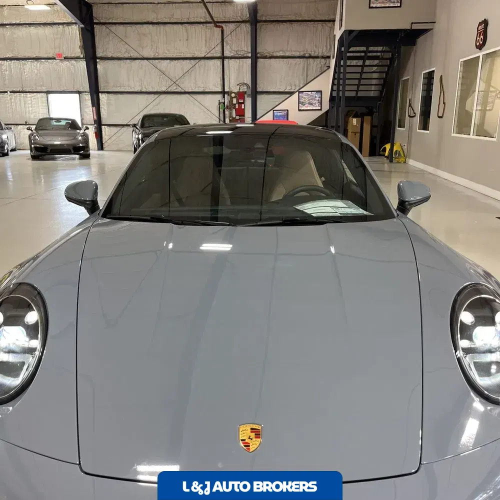 2023 Porsche 911 Carrera