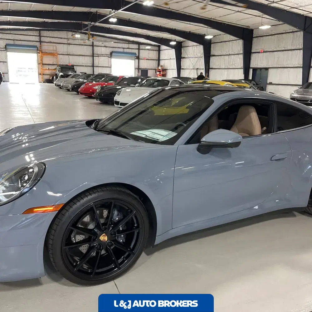 2023 Porsche 911 Carrera