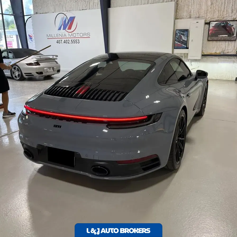 2023 Porsche 911 Carrera