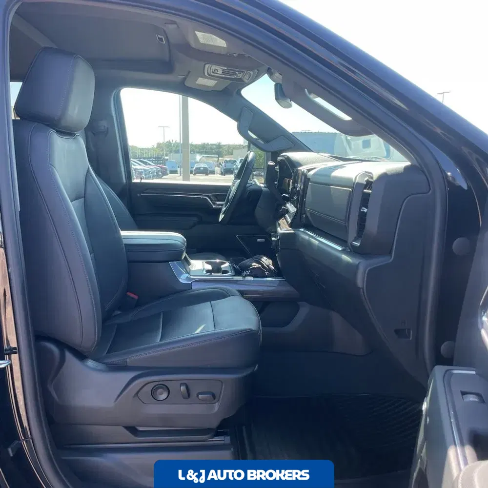 2024 Chevrolet Silverado 3500HD LTZ