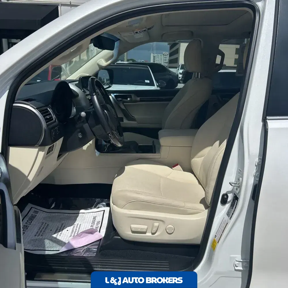 2023 Lexus GX 460 Base