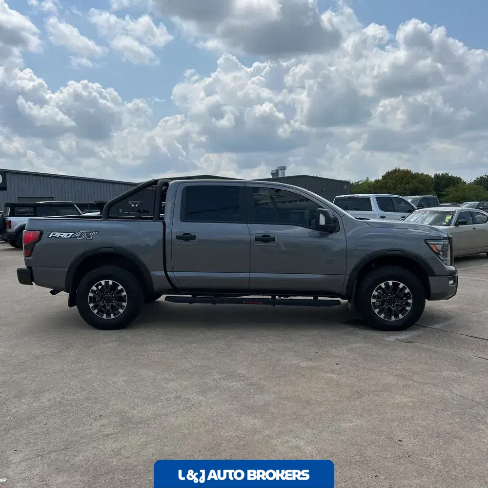 2024 Nissan Titan PRO-4X
