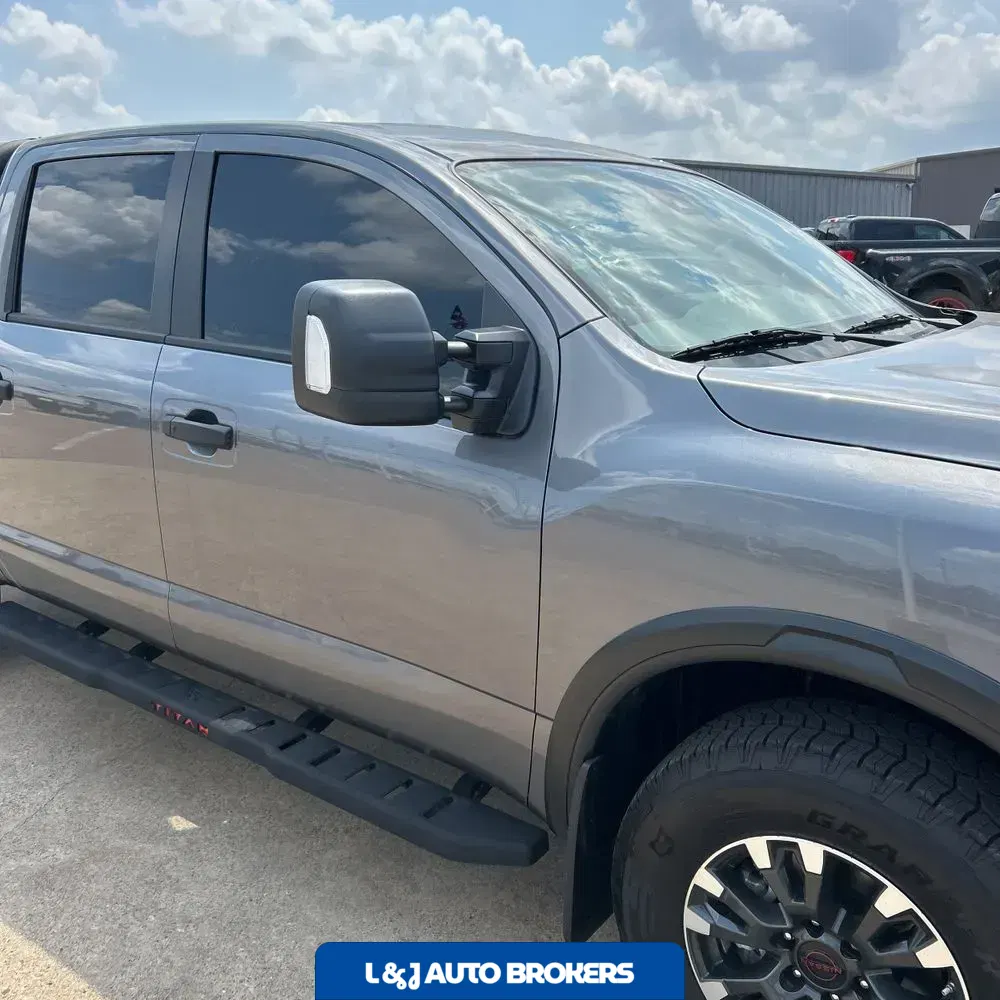 2024 Nissan Titan PRO-4X