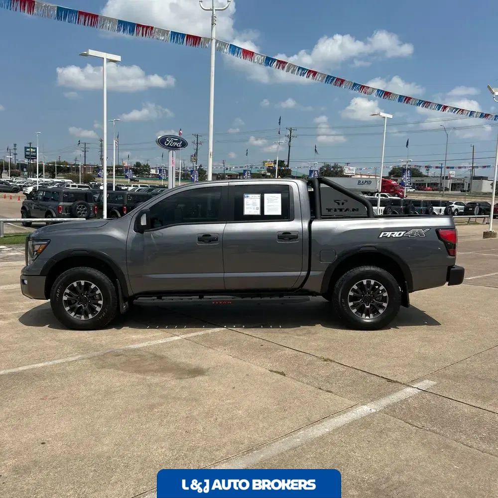 2024 Nissan Titan PRO-4X