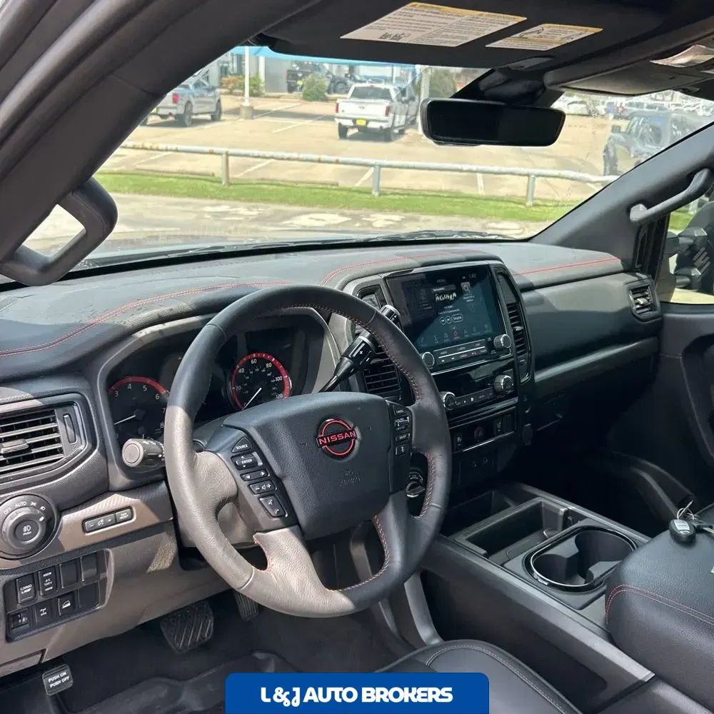 2024 Nissan Titan PRO-4X
