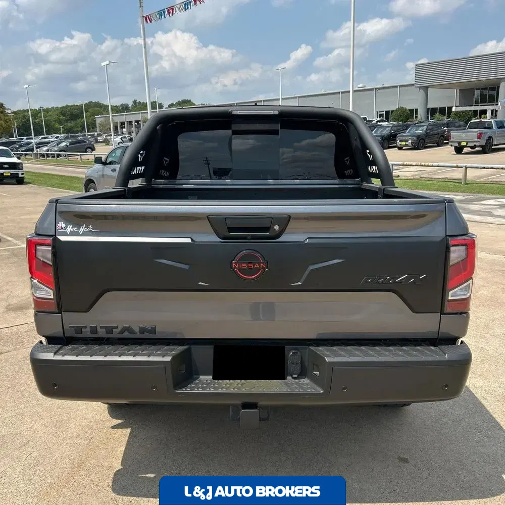 2024 Nissan Titan PRO-4X