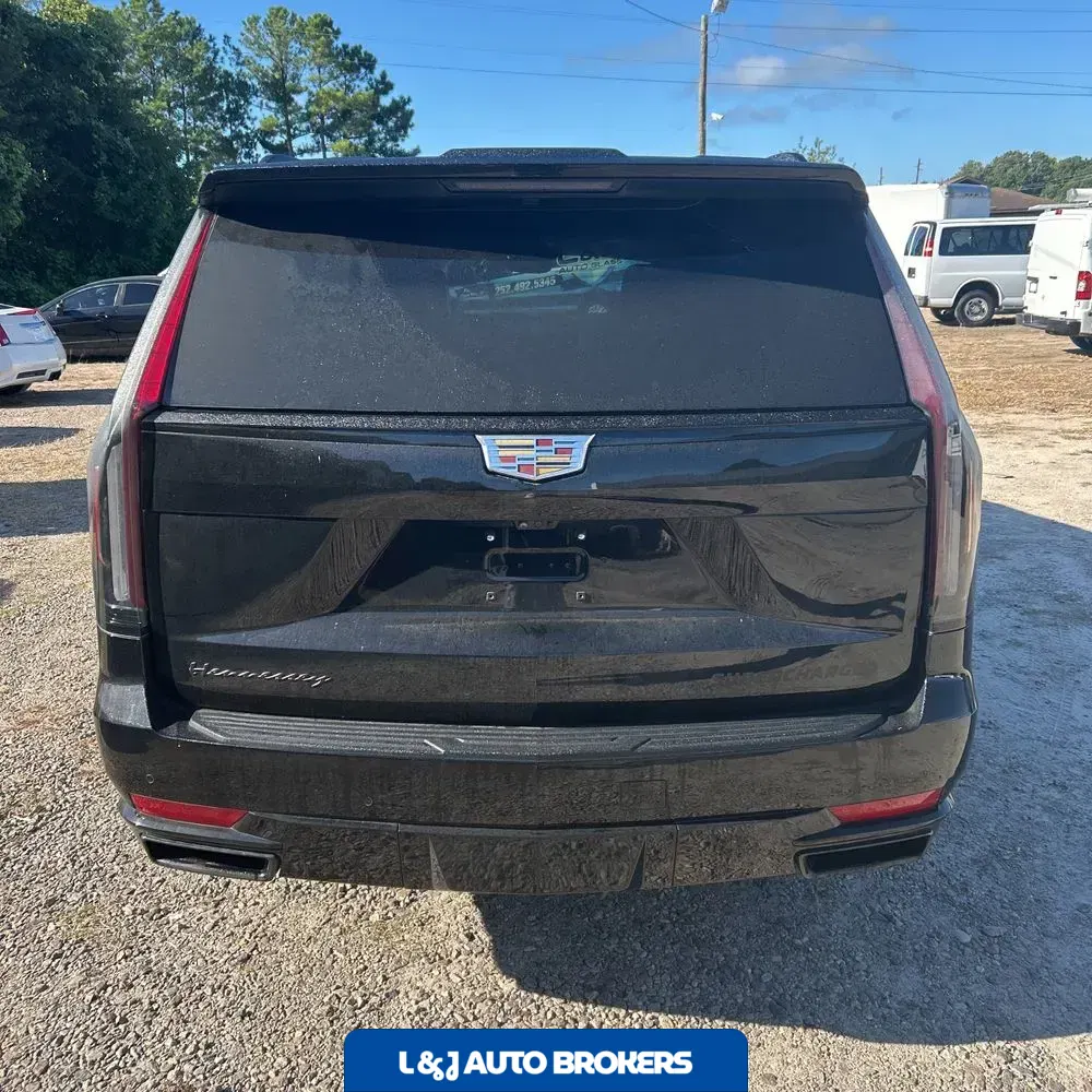 2022 Cadillac Escalade Sport