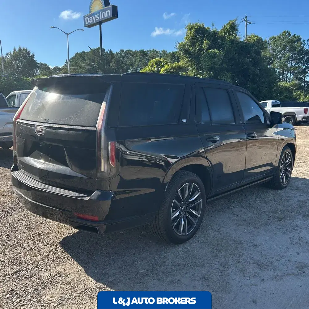 2022 Cadillac Escalade Sport