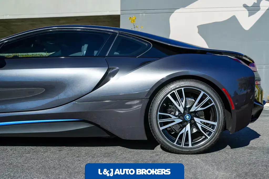 2015 BMW I8 Pure Impulse World Coupe