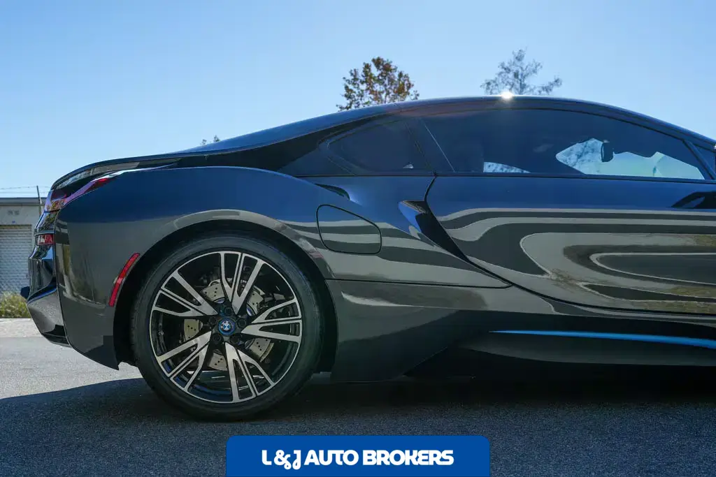 2015 BMW I8 Pure Impulse World Coupe