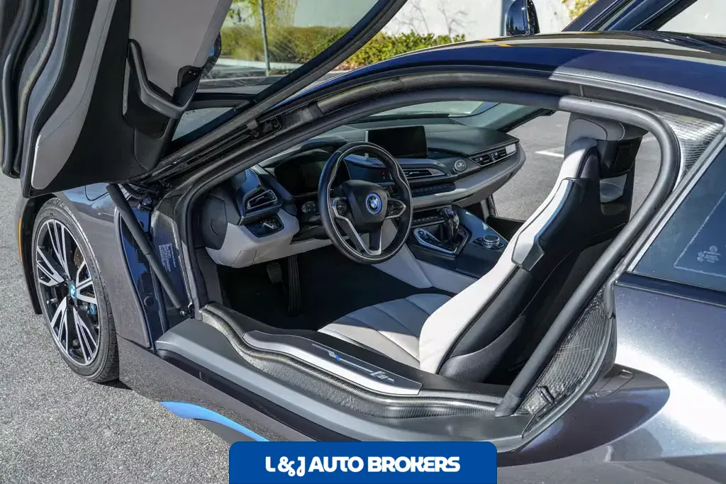 2015 BMW I8 Pure Impulse World Coupe