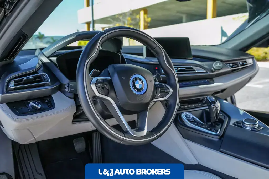 2015 BMW I8 Pure Impulse World Coupe