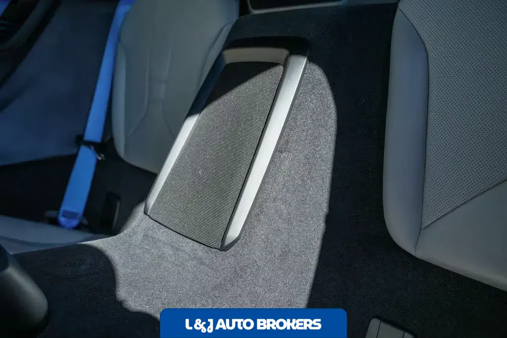 2015 BMW I8 Pure Impulse World Coupe