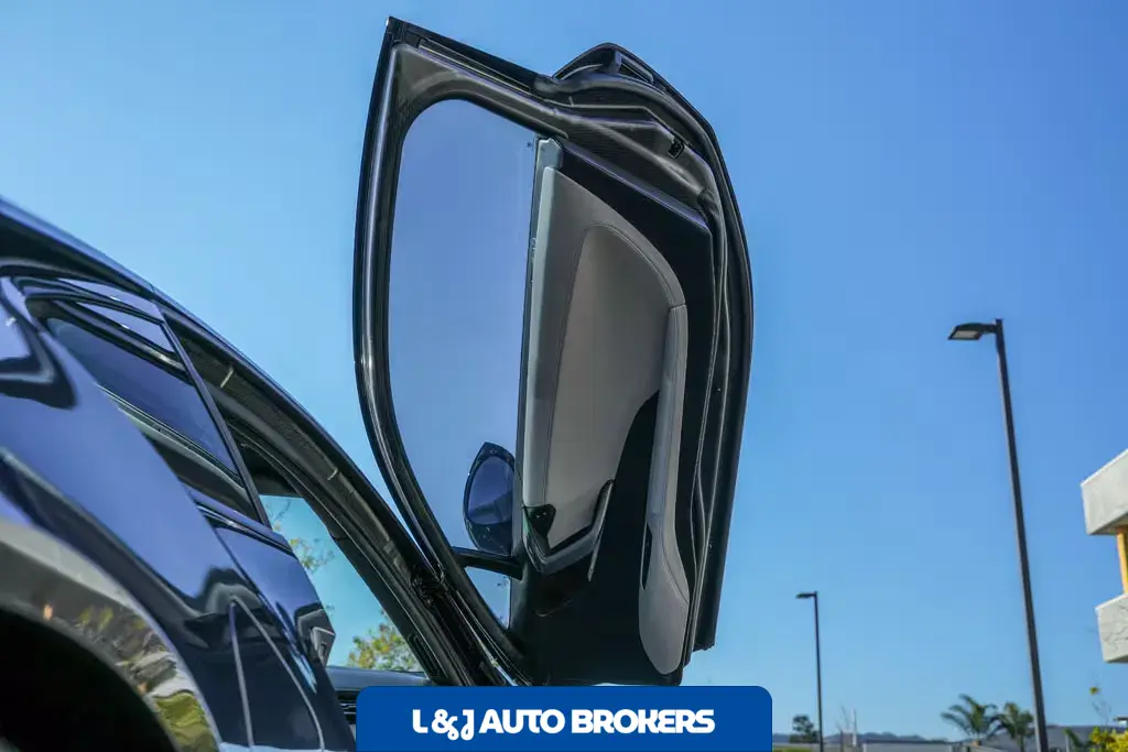 2015 BMW I8 Pure Impulse World Coupe