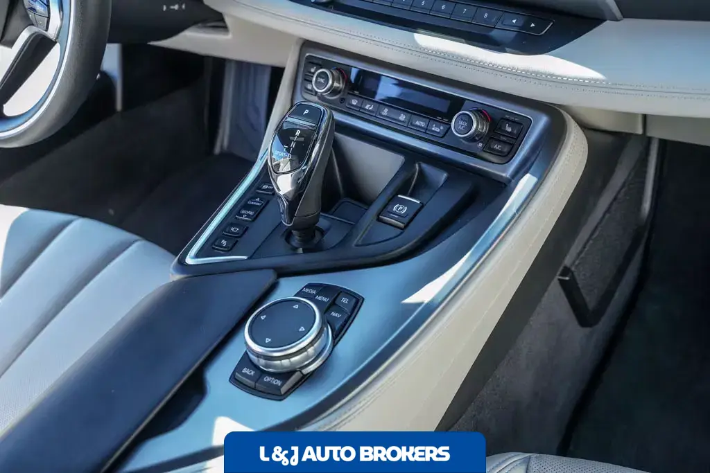 2015 BMW I8 Pure Impulse World Coupe