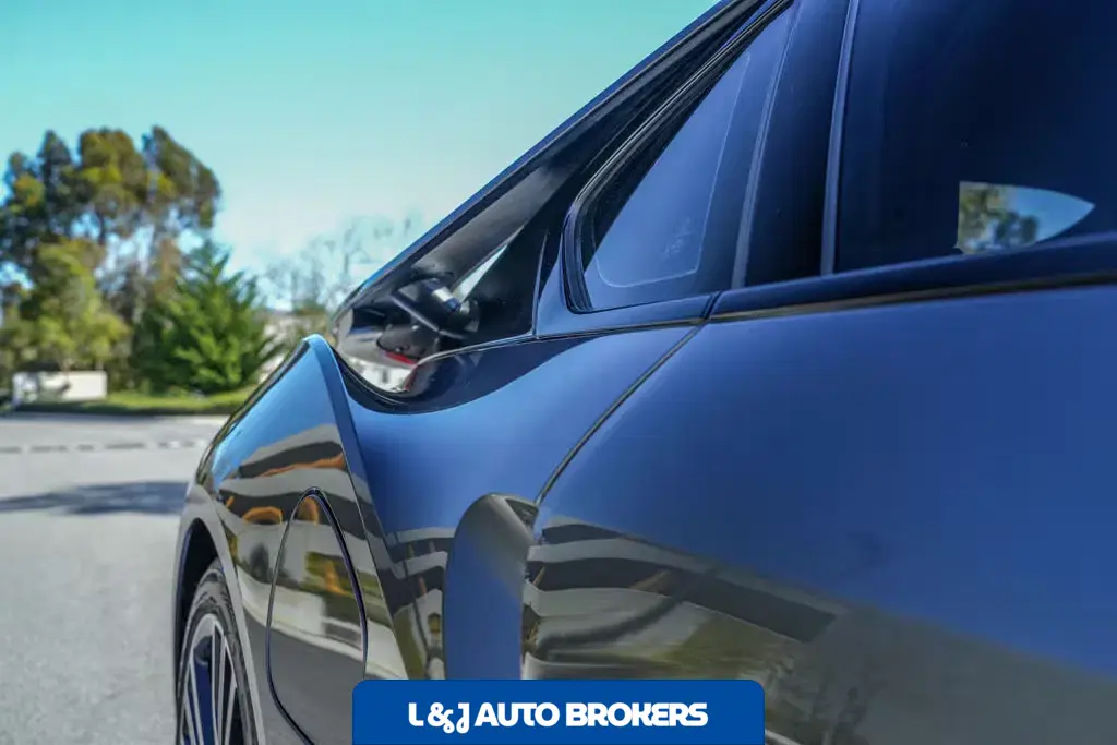 2015 BMW I8 Pure Impulse World Coupe