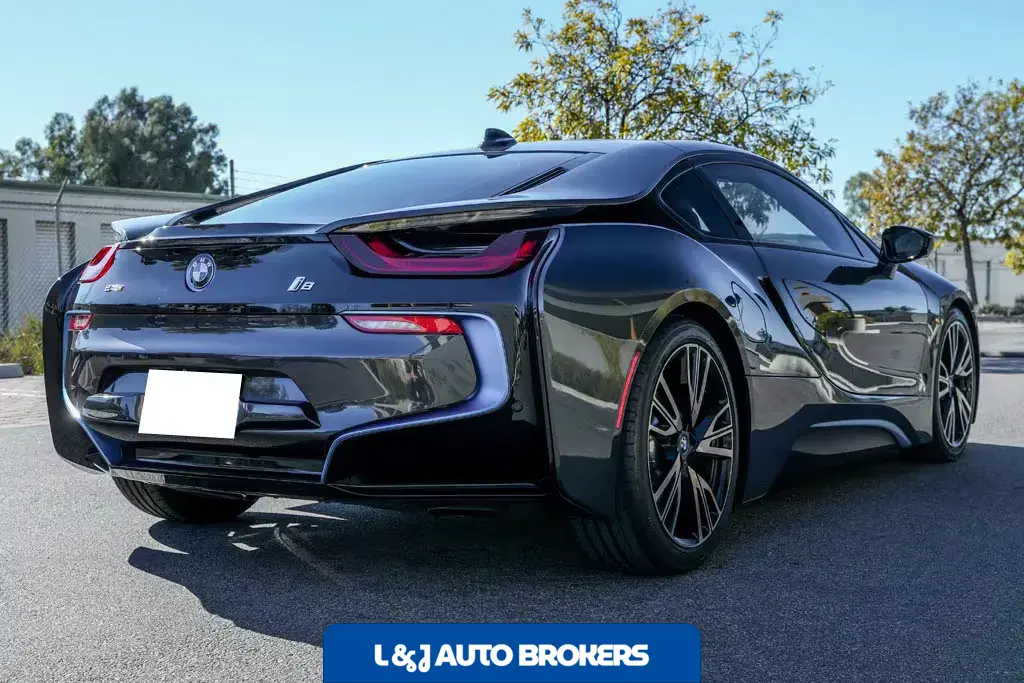 2015 BMW I8 Pure Impulse World Coupe