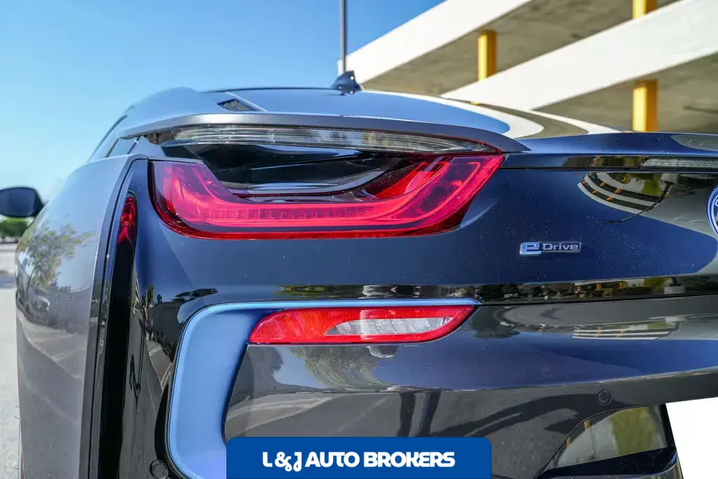 2015 BMW I8 Pure Impulse World Coupe