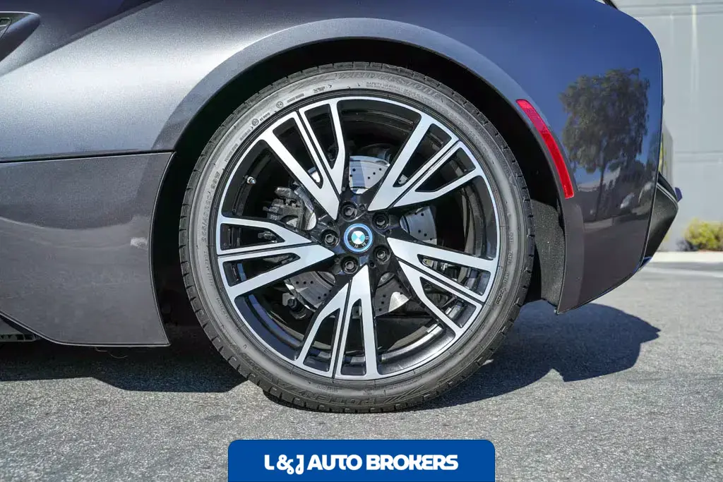 2015 BMW I8 Pure Impulse World Coupe