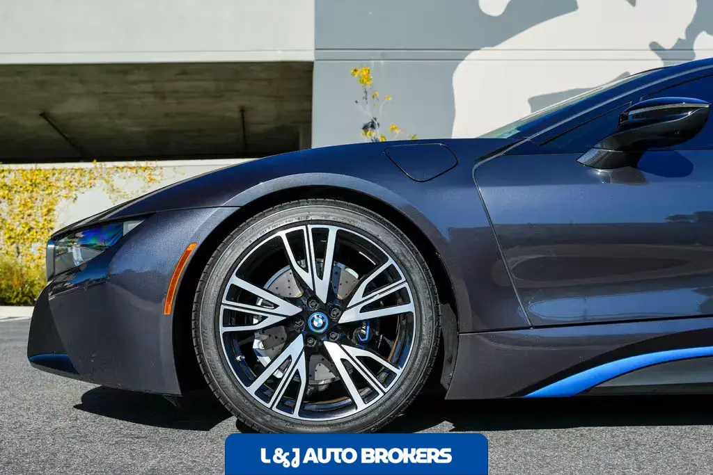 2015 BMW I8 Pure Impulse World Coupe