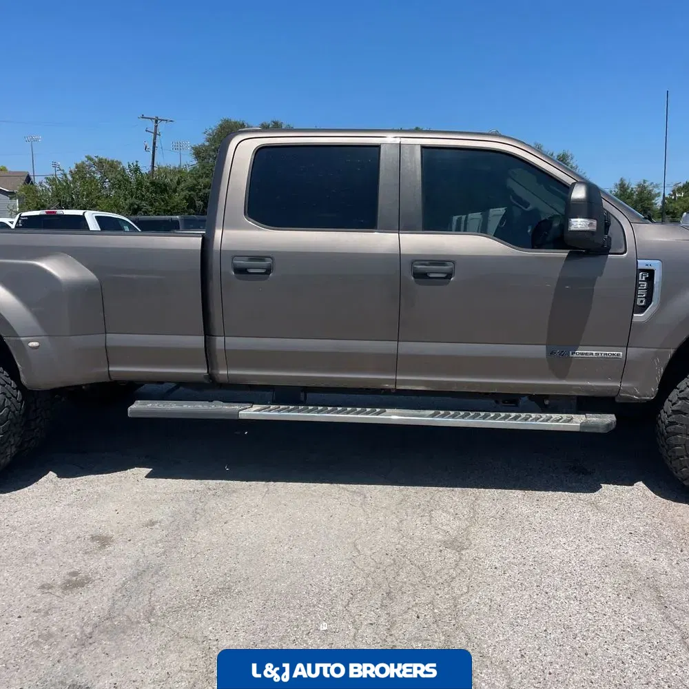 2022 Ford F-350 Super Duty XL