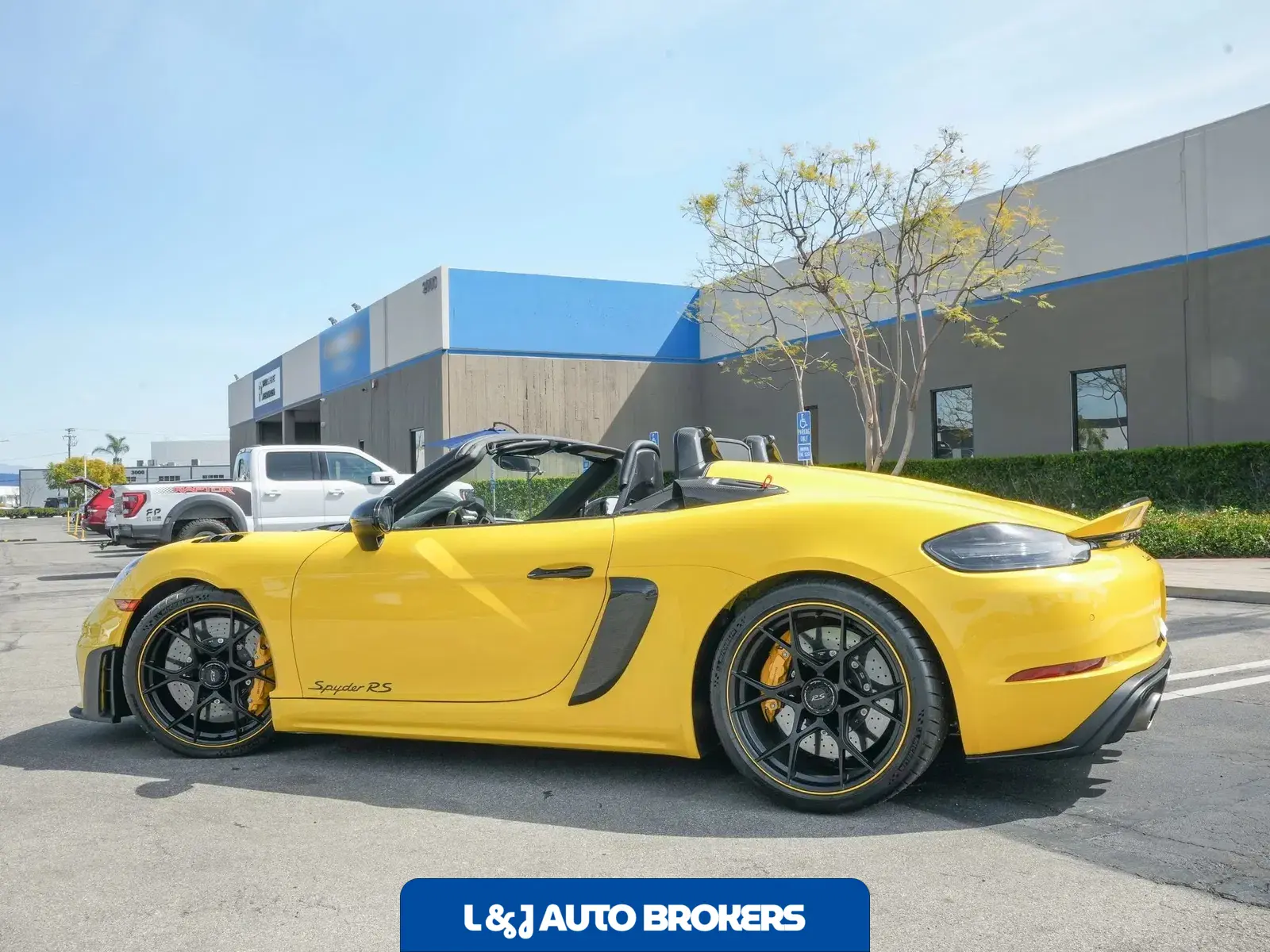 2025 Porsche 718 Spyder RS Weissach