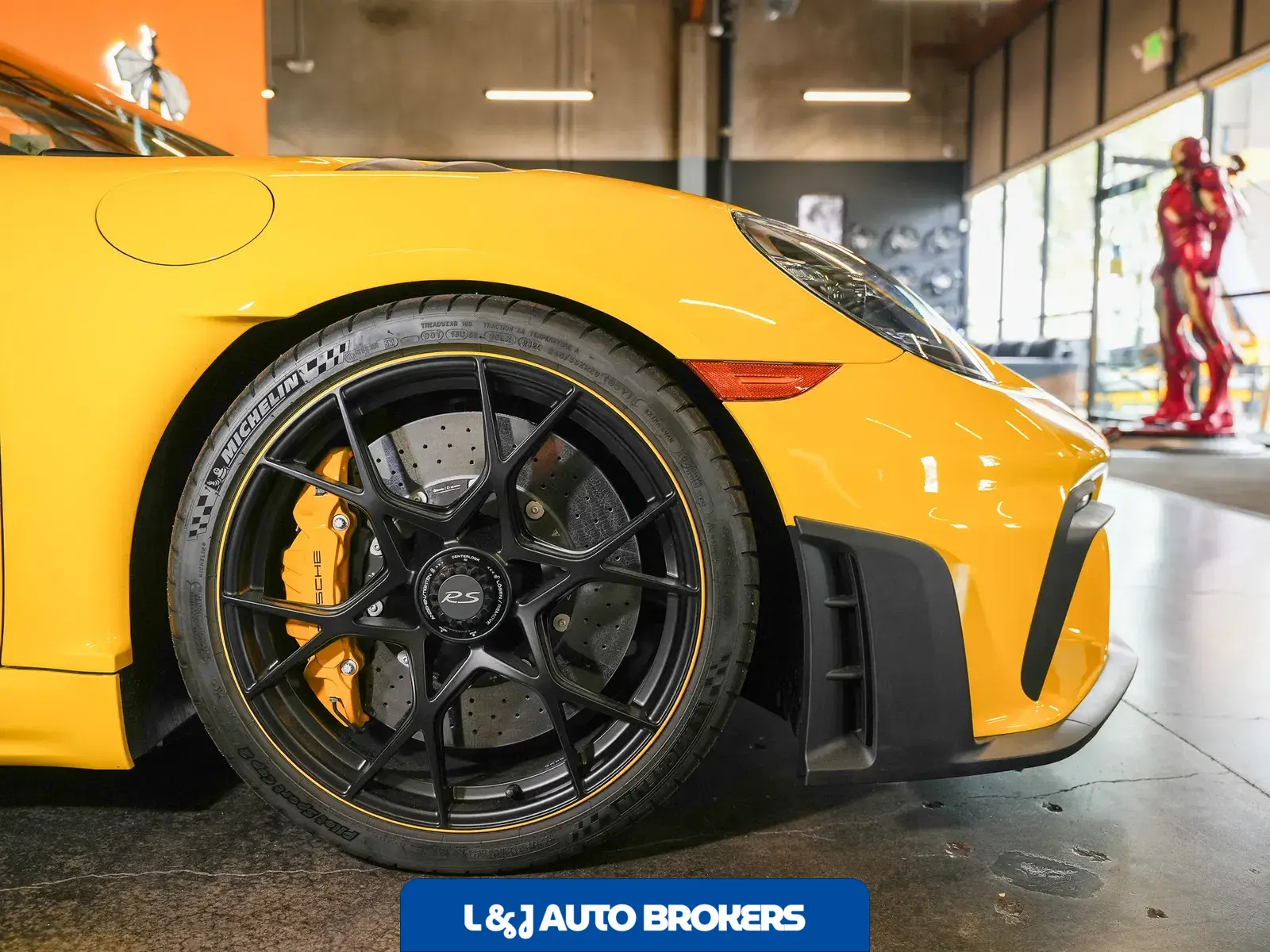2025 Porsche 718 Spyder RS Weissach