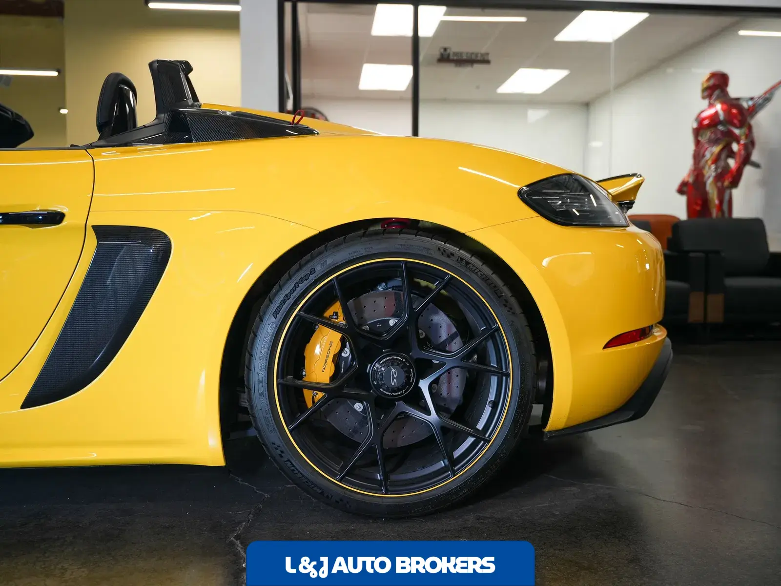 2025 Porsche 718 Spyder RS Weissach