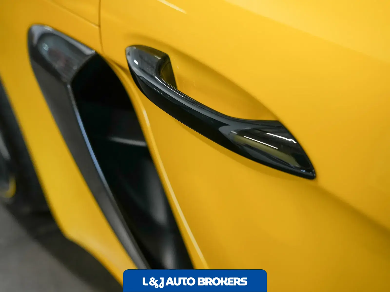 2025 Porsche 718 Spyder RS Weissach