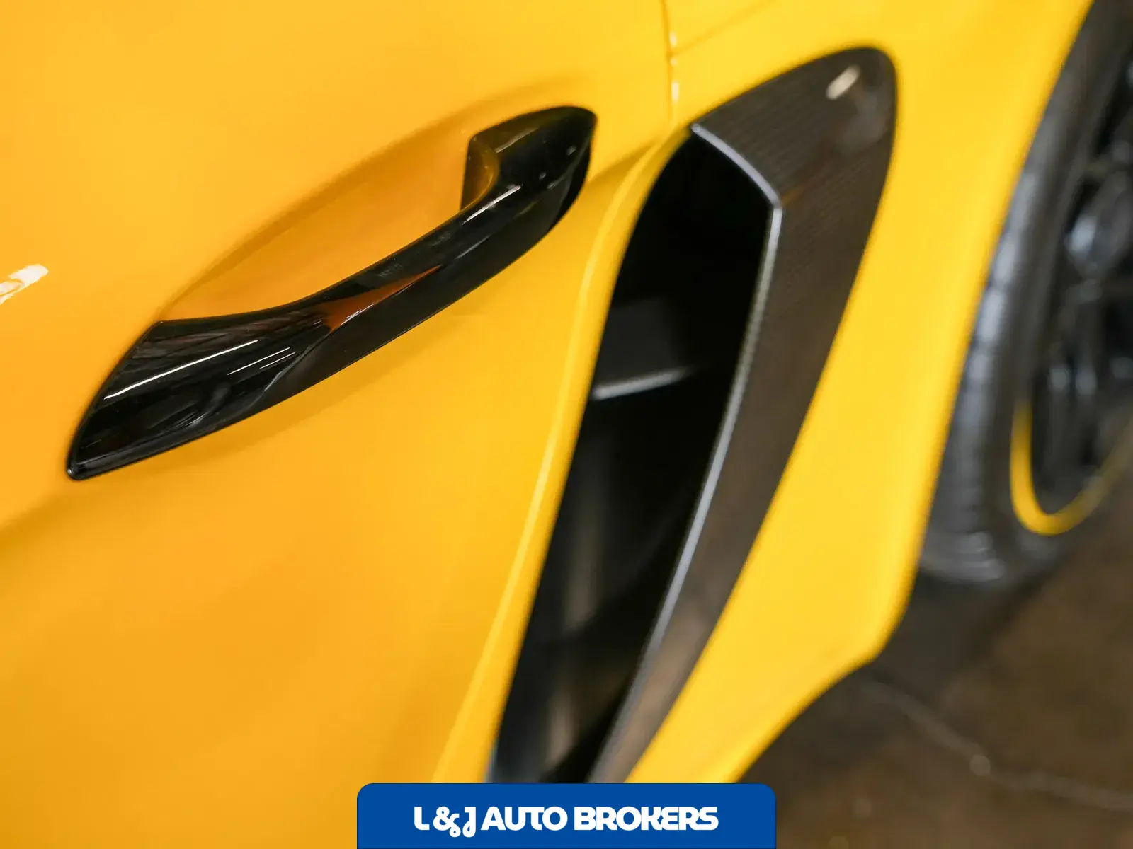 2025 Porsche 718 Spyder RS Weissach