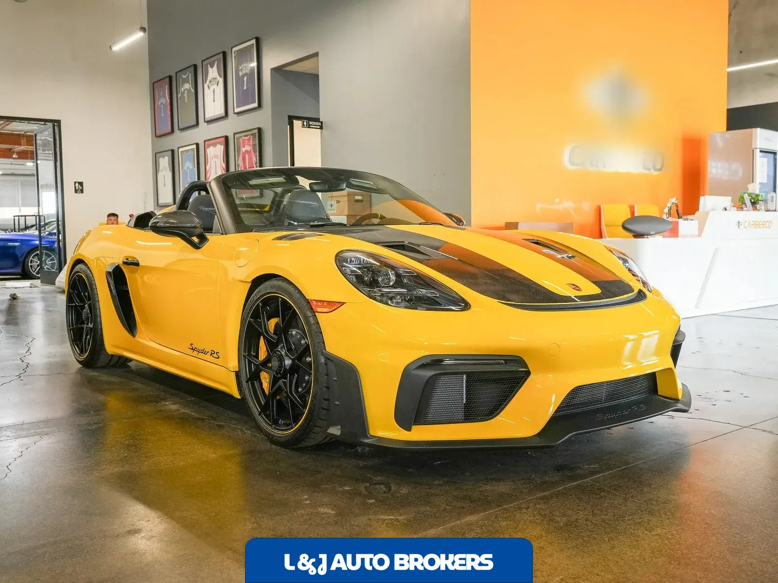 2025 Porsche 718 Spyder RS Weissach