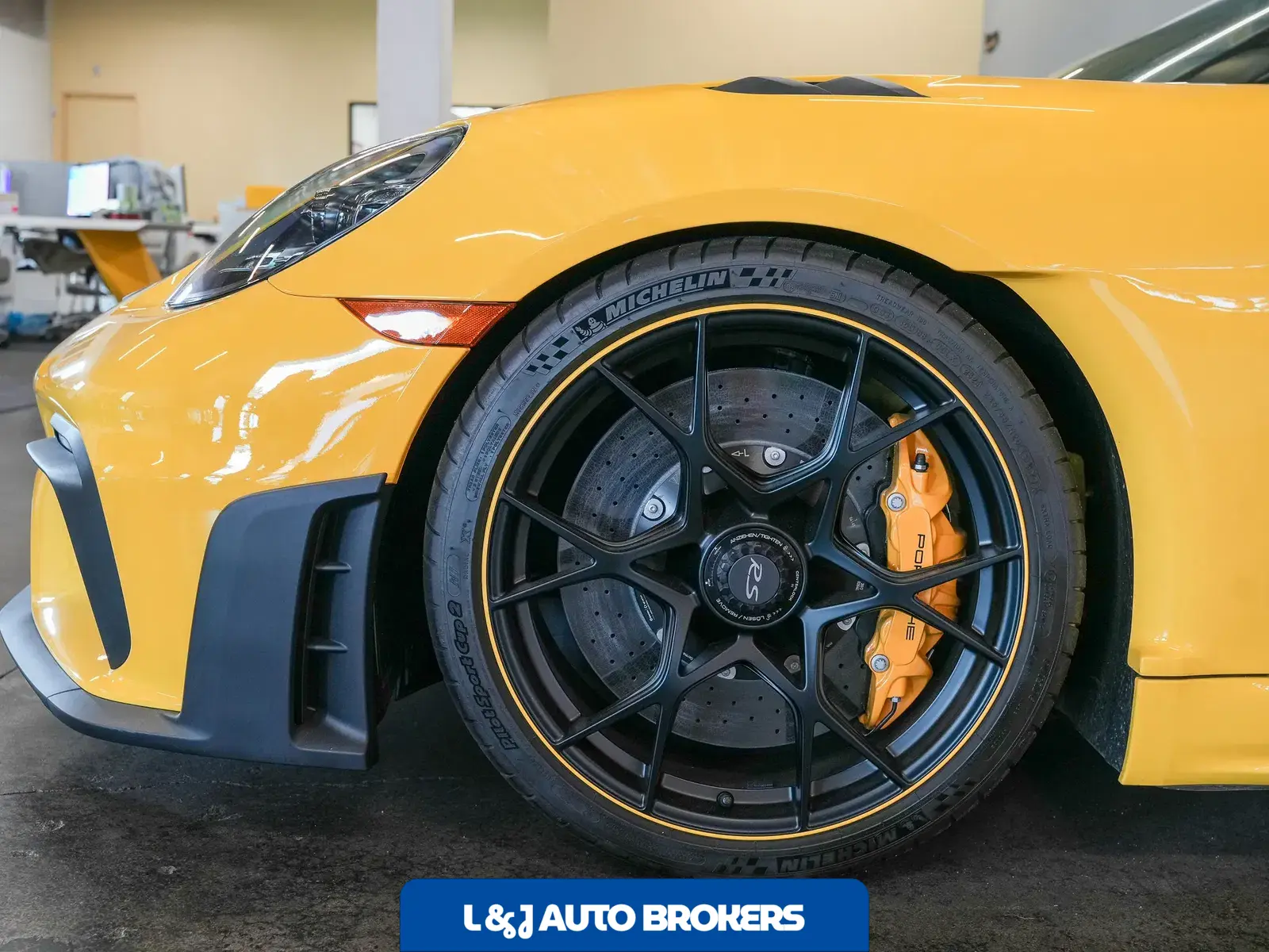 2025 Porsche 718 Spyder RS Weissach