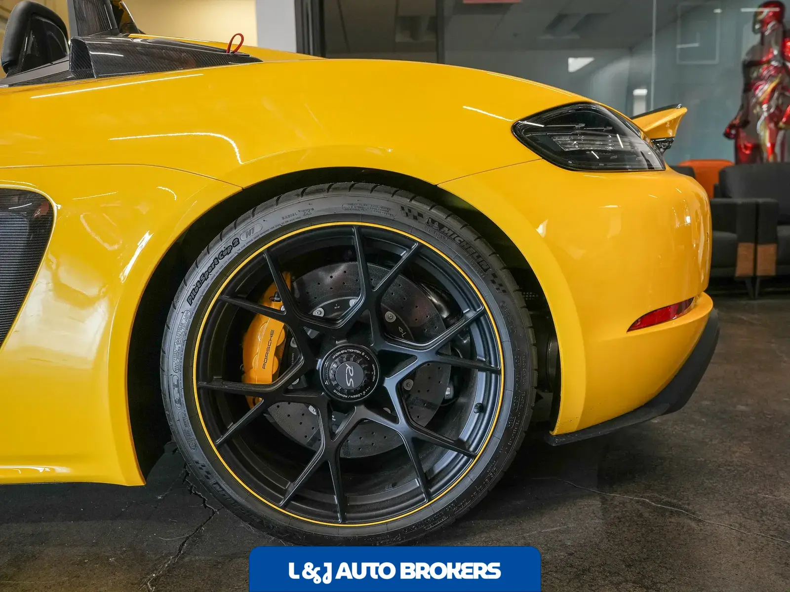 2025 Porsche 718 Spyder RS Weissach