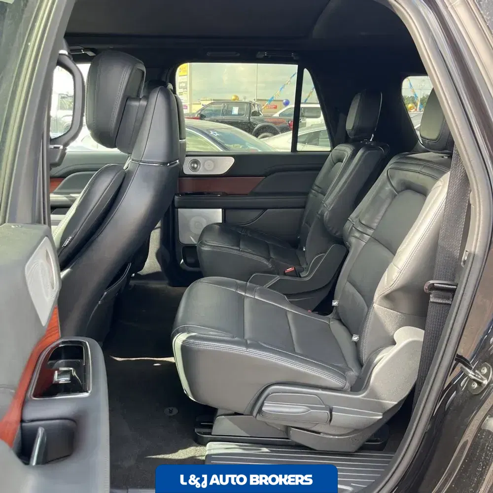 2023 Lincoln Navigator L Reserve