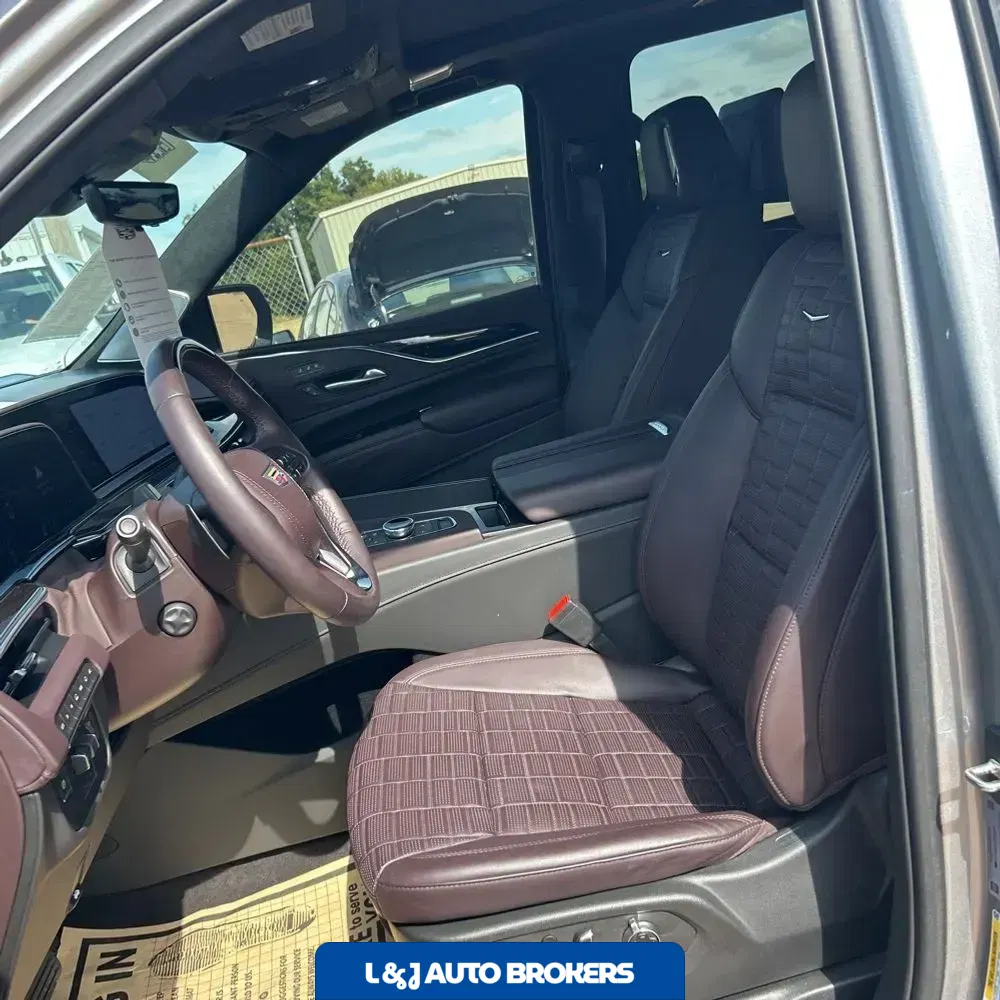 2024 Cadillac Escalade ESV Premium Luxury Platinum