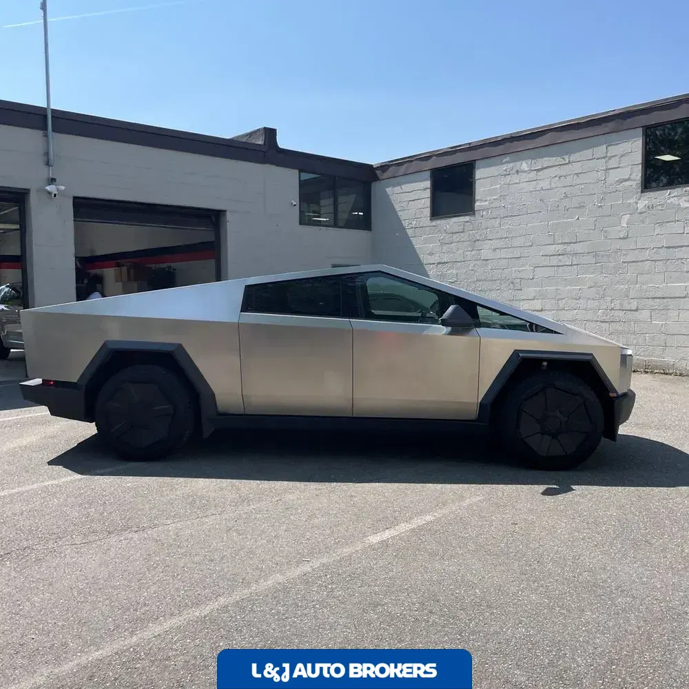 2024 Tesla Cybertruck CyberBeast