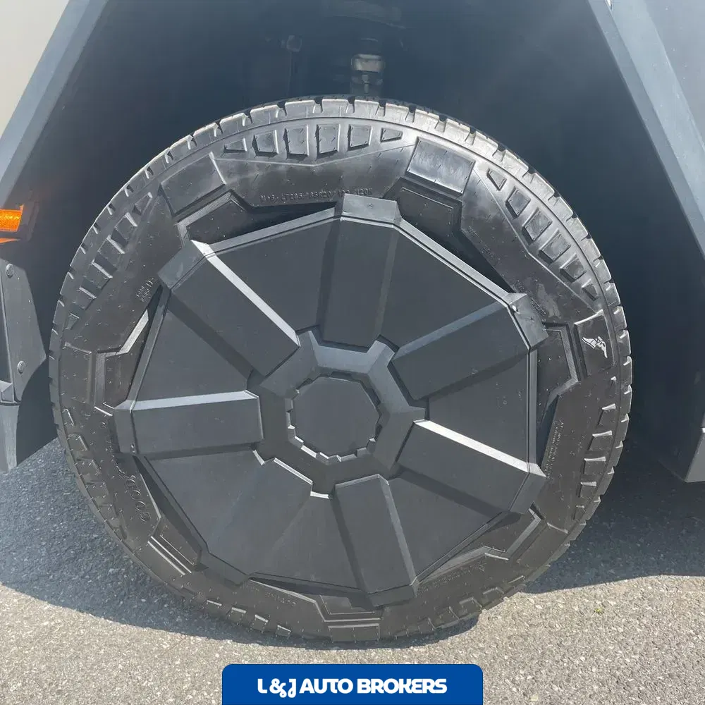 2024 Tesla Cybertruck CyberBeast