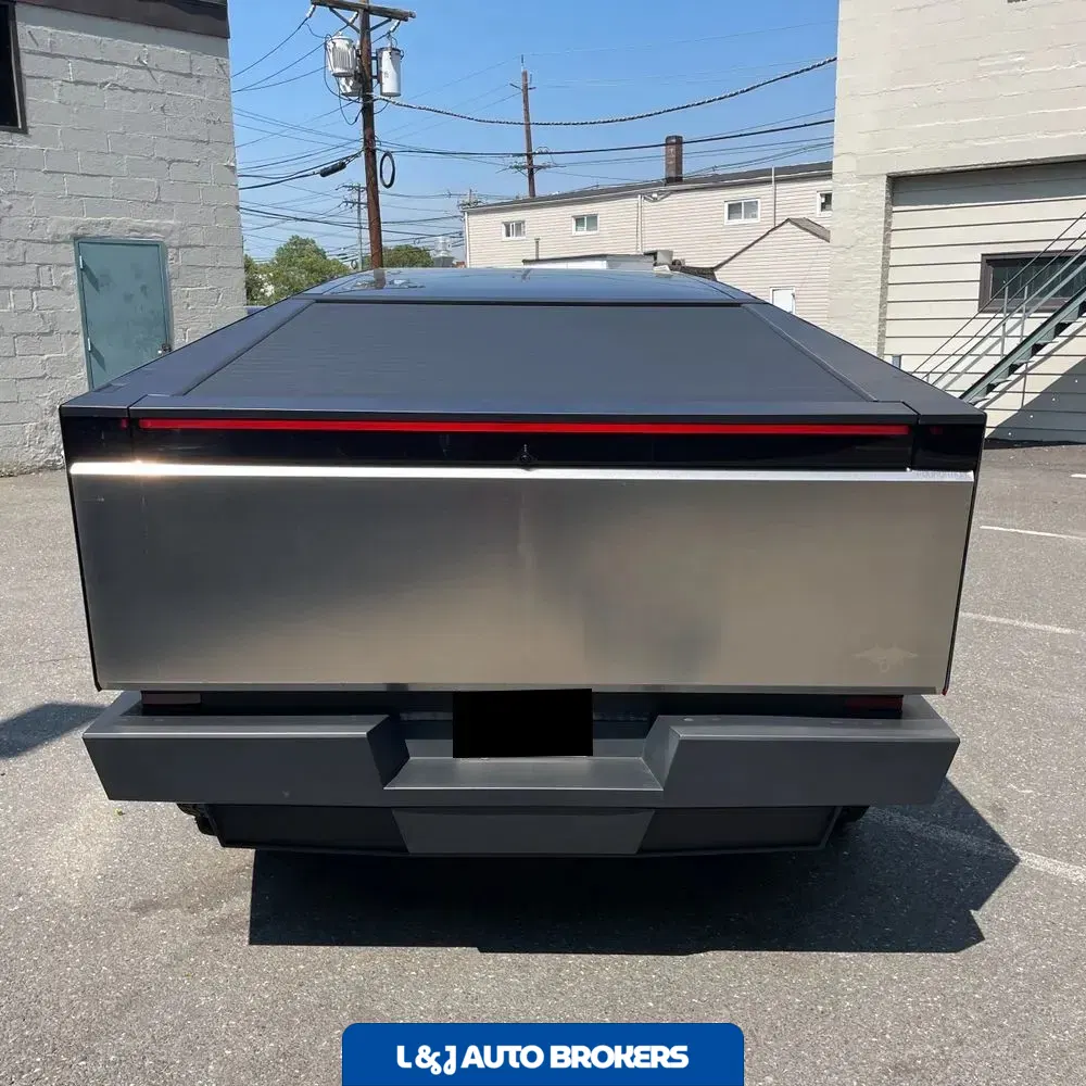2024 Tesla Cybertruck CyberBeast