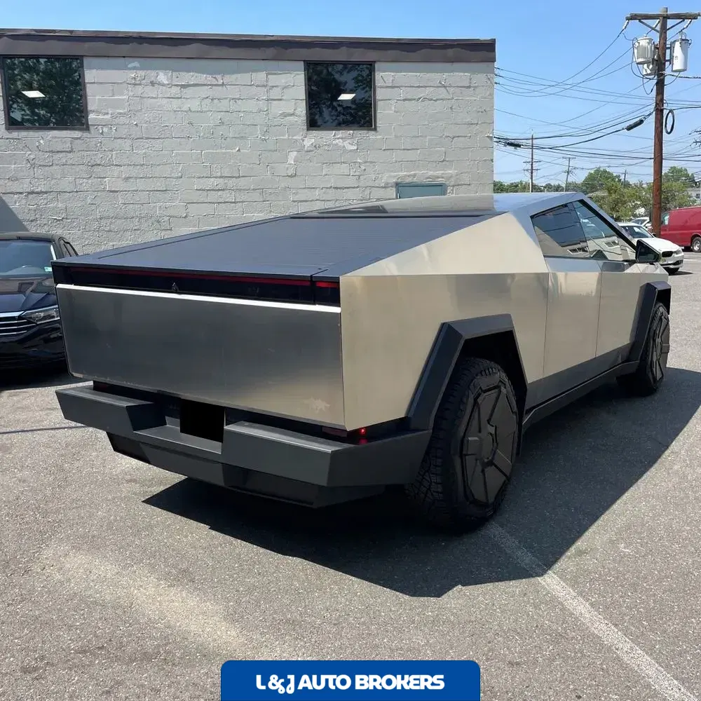 2024 Tesla Cybertruck CyberBeast