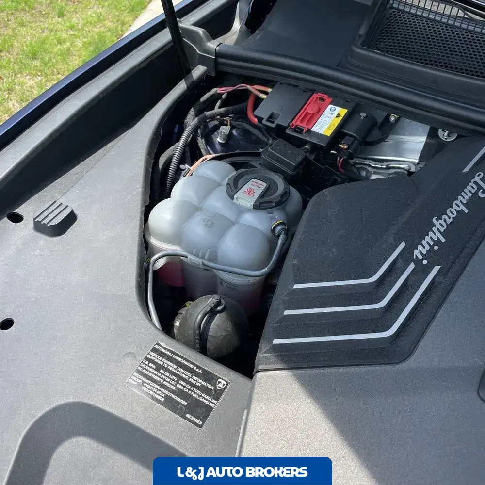 2022 Lamborghini Urus Base